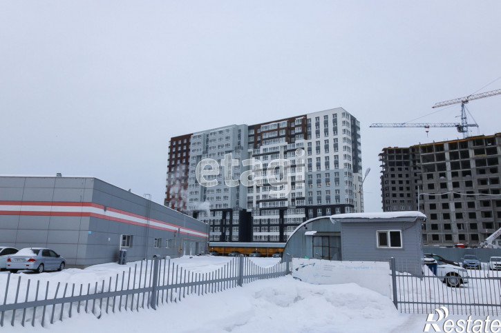 Квартира Сергея Джанбровского, 1