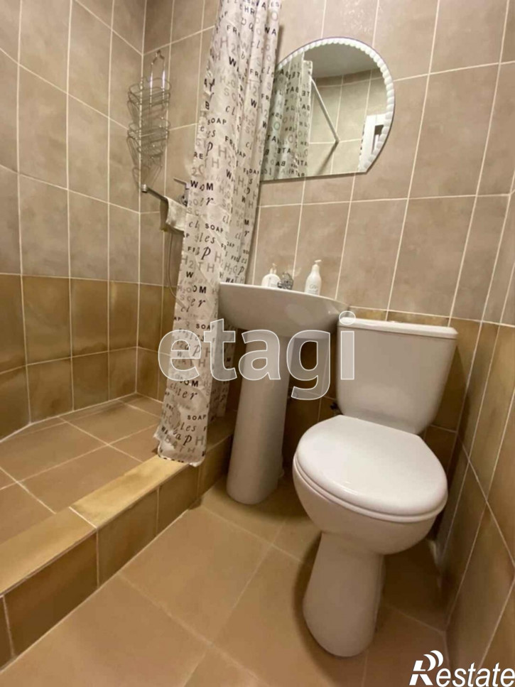 3-комн квартира Мельникайте, 96