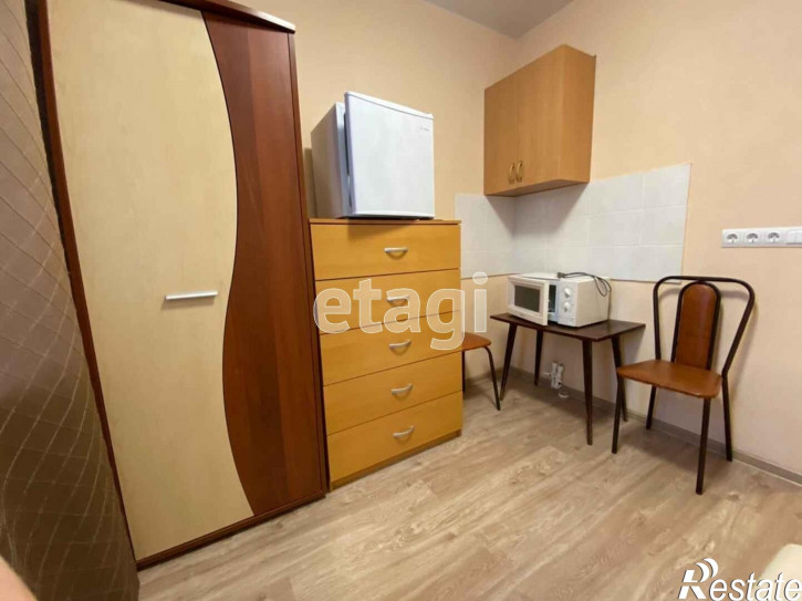 3-комн квартира Мельникайте, 96
