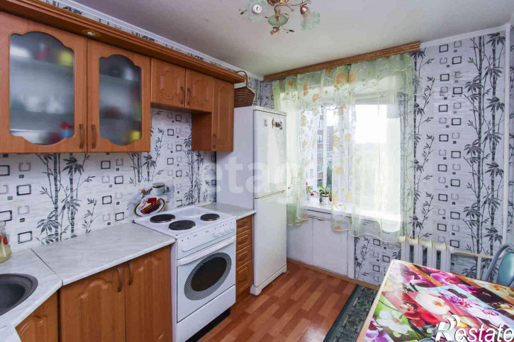 4-комн квартира Олимпийская, 36