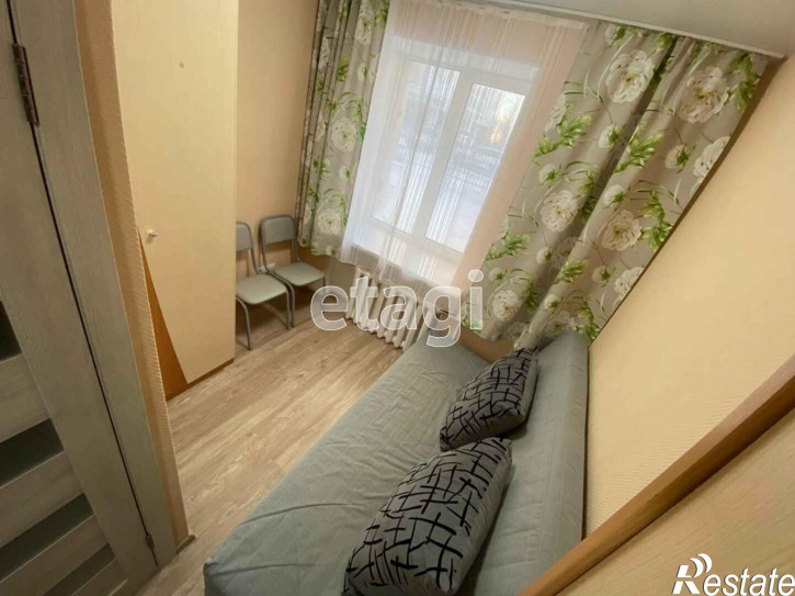 3-комн квартира Мельникайте, 96