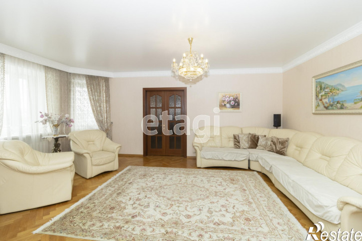 4-комн квартира Грибоедова, 15