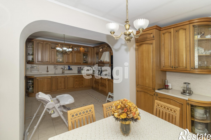 4-комн квартира Грибоедова, 15