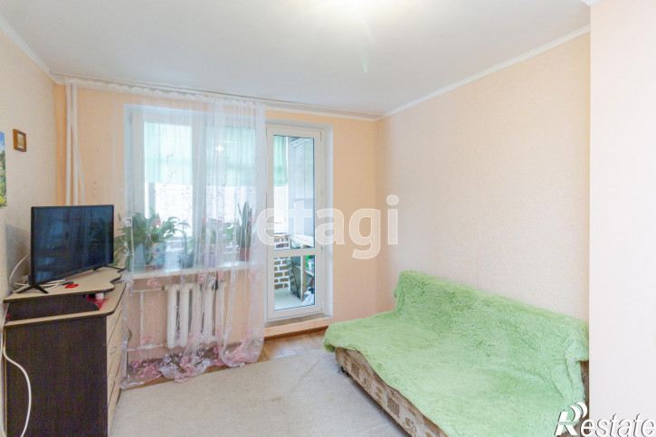 2-комн квартира Республики, 239