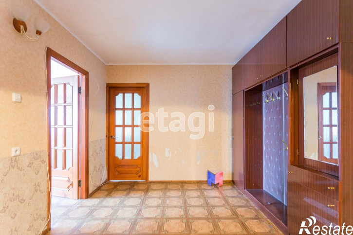2-комн квартира Мельникайте, 125