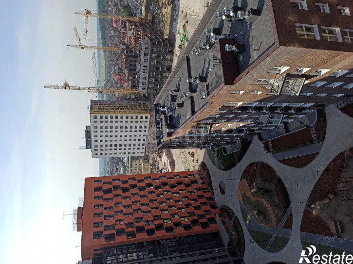 1-комн квартира Сергея Джанбровского, 4
