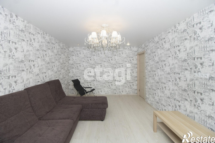 3-комн квартира Созидателей, 3