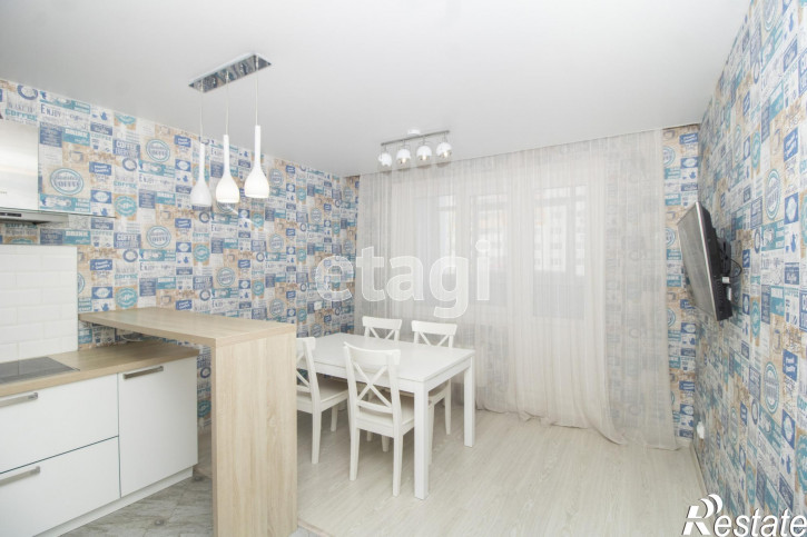 3-комн квартира Созидателей, 3