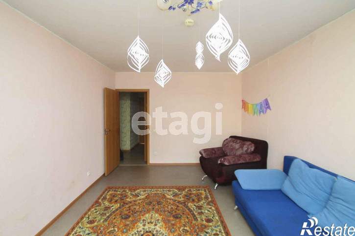 3-комн квартира Энергостроителей, 23
