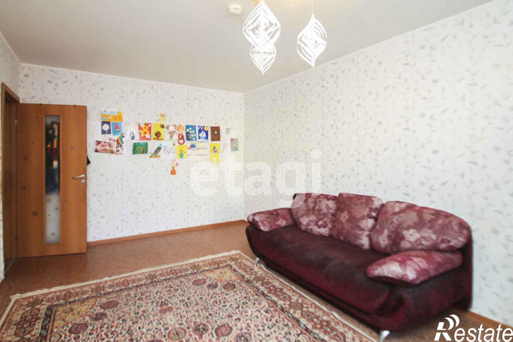 3-комн квартира Энергостроителей, 23