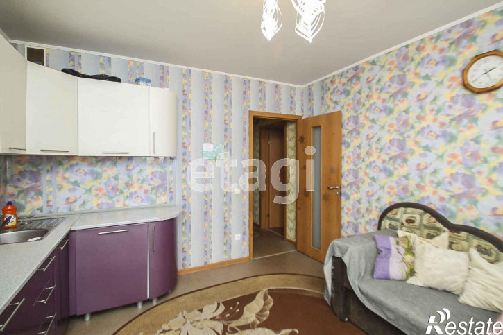 3-комн квартира Энергостроителей, 23
