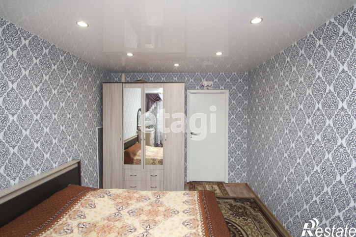 3-комн квартира Газовиков, 8