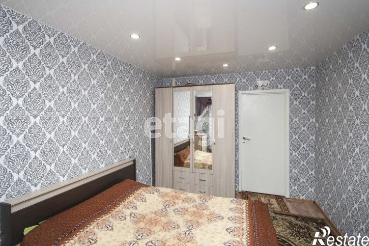 3-комн квартира Газовиков, 8