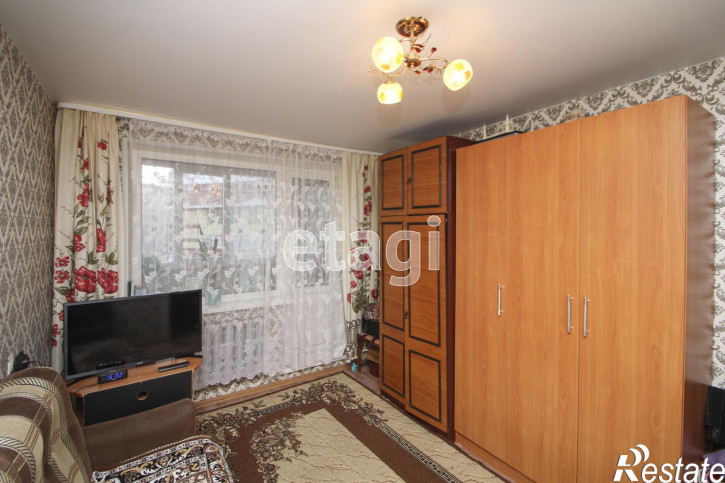 3-комн квартира Газовиков, 8