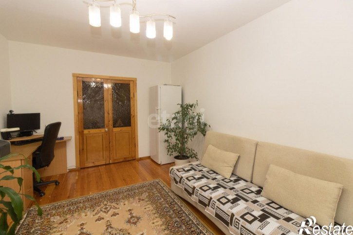 3-комн квартира Домостроителей, 6а