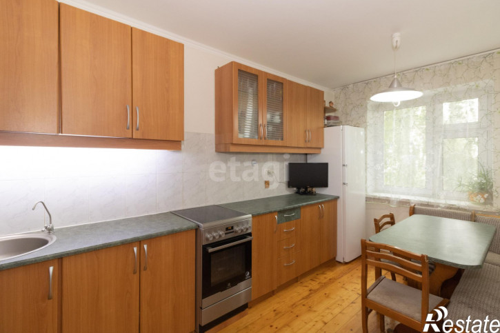 3-комн квартира Домостроителей, 6а