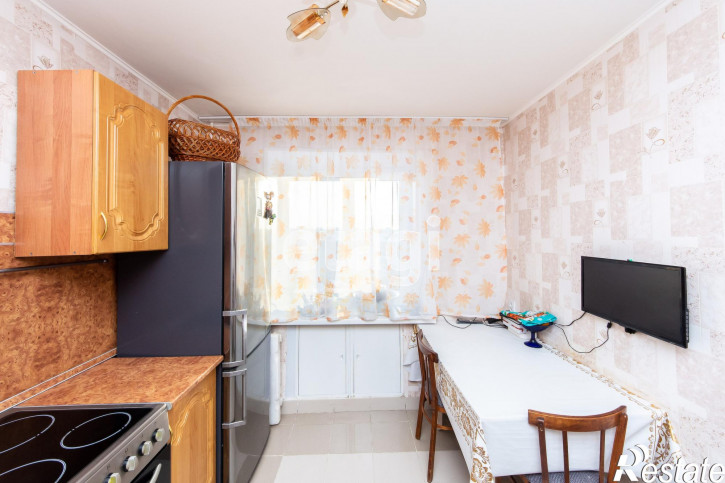 3-комн квартира Пермякова, 23