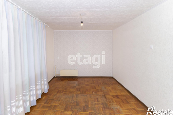 3-комн квартира Домостроителей, 4а