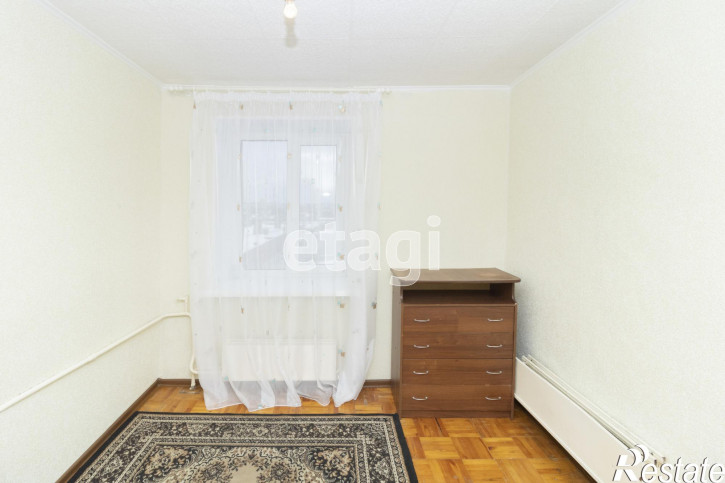 3-комн квартира Домостроителей, 4а