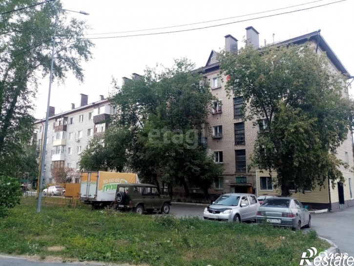 2-комн квартира Авторемонтная, 27