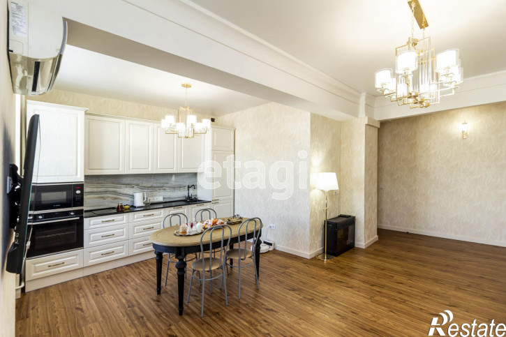 2-комн квартира Республики, 48