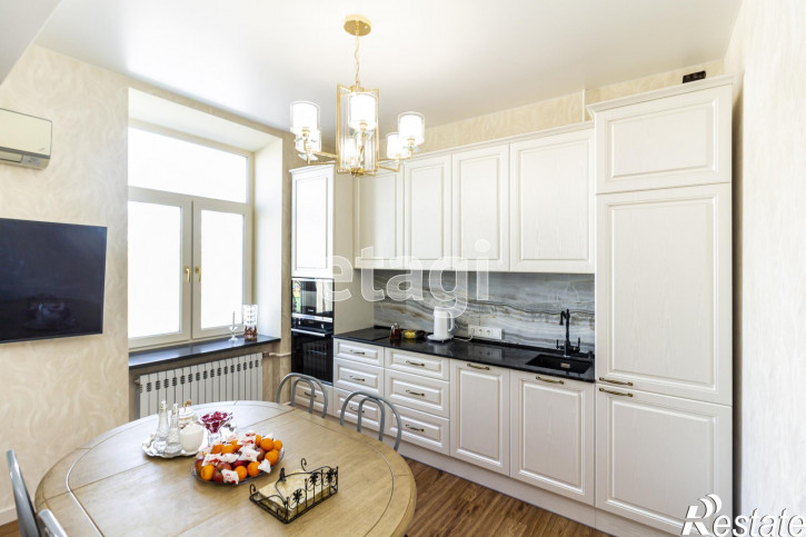 2-комн квартира Республики, 48