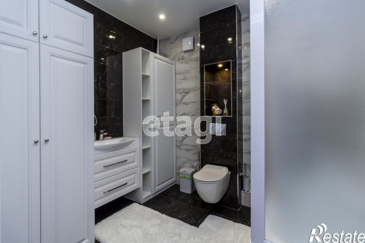 2-комн квартира Республики, 48