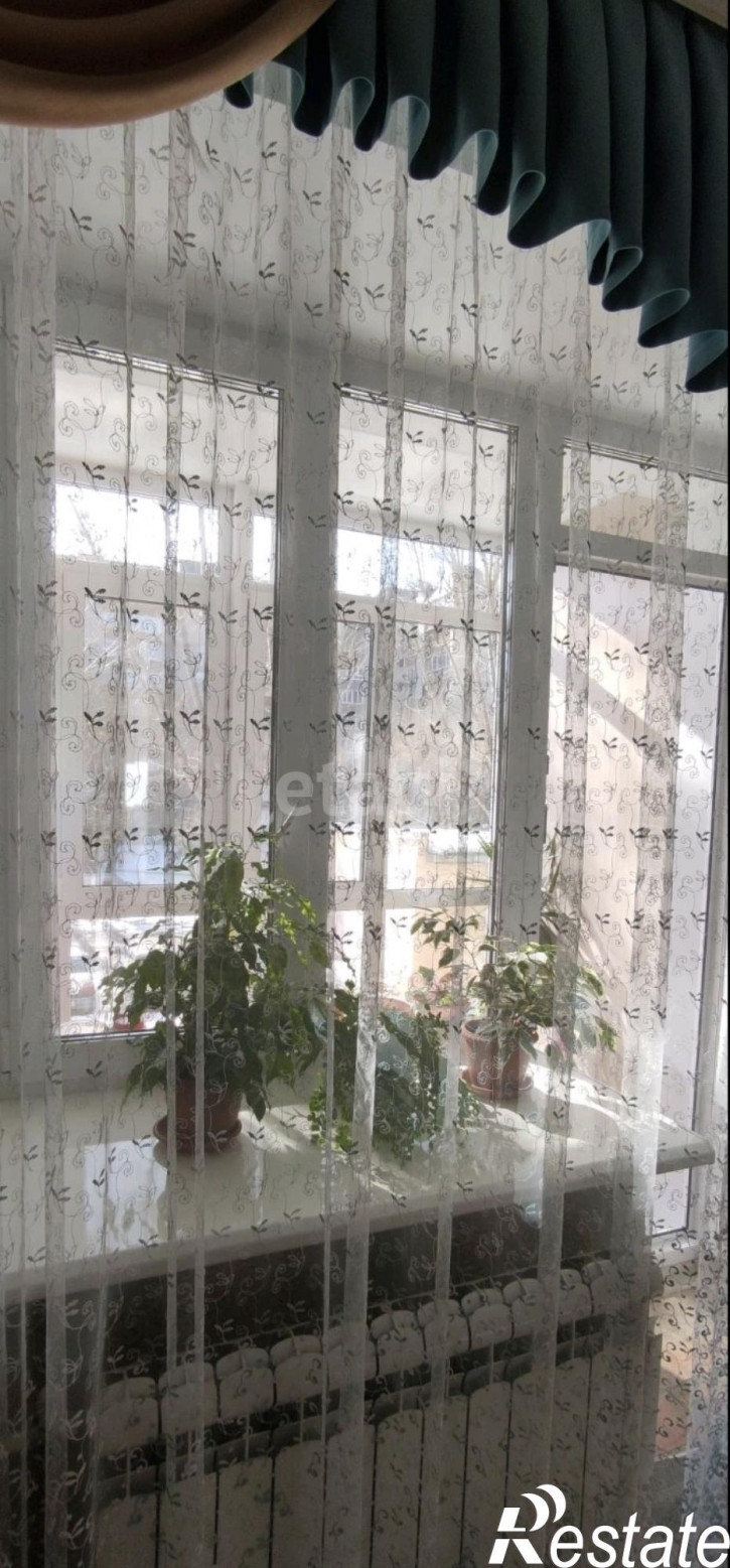 4-комн квартира Мурманская, 65