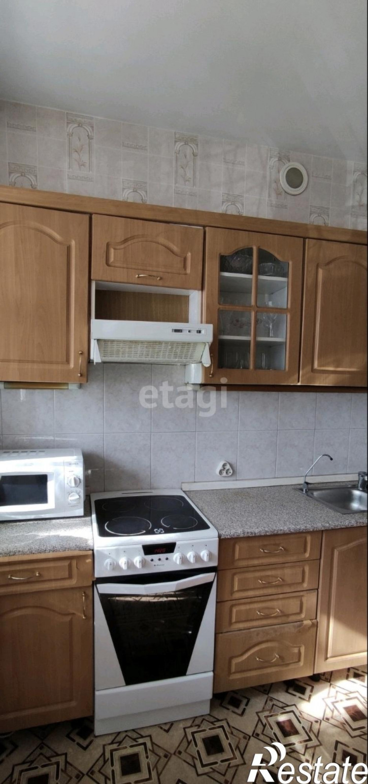 4-комн квартира Мурманская, 65
