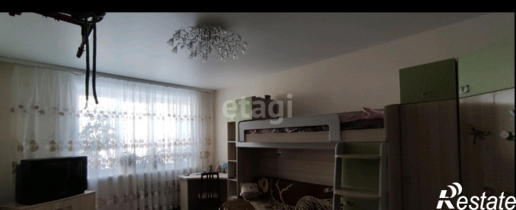 4-комн квартира Мурманская, 65