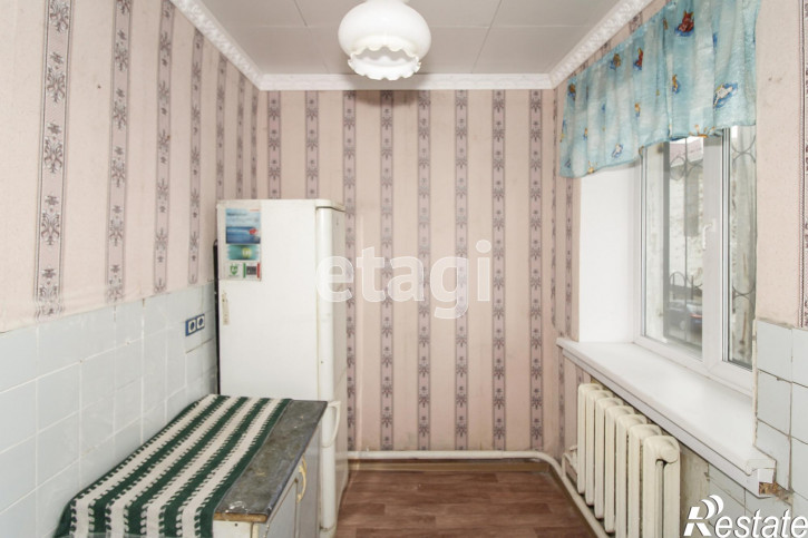 3-комн квартира 9 января, 1