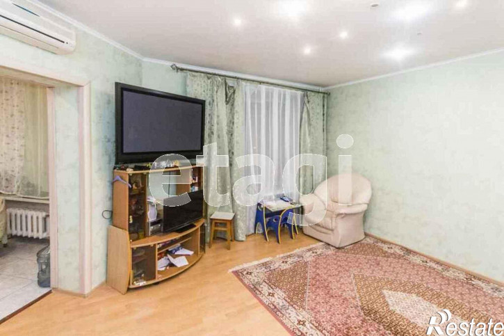 3-комн квартира Малиновского, 6