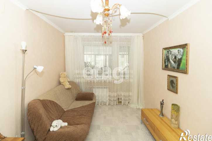 3-комн квартира Энергетиков, 62