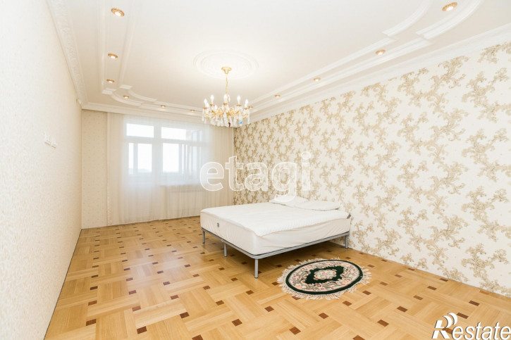 3-комн квартира Малыгина, 90