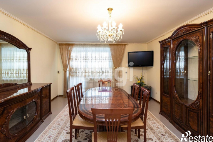 3-комн квартира Депутатская, 80/1