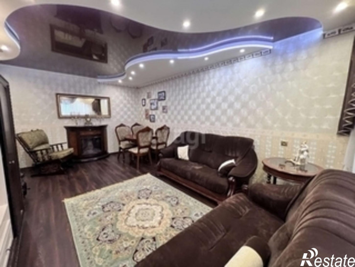 4-комн квартира Олимпийская, 37