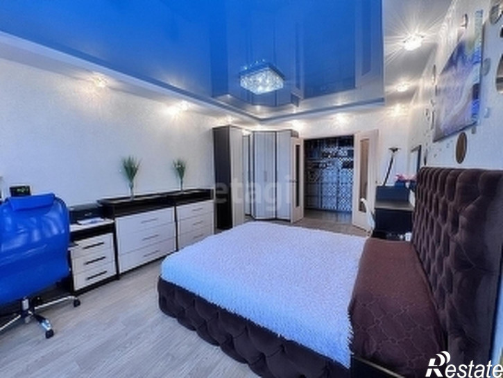 4-комн квартира Олимпийская, 37