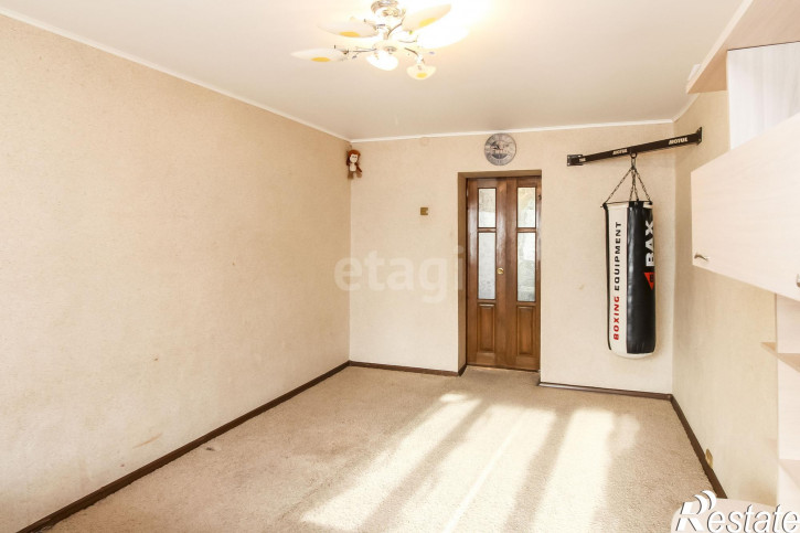 3-комн квартира Мелиораторов, 17а