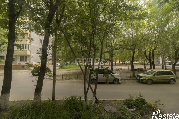 2-комн квартира Воровского, 25