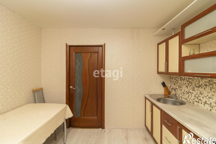 2-комн квартира Монтажников, 15а