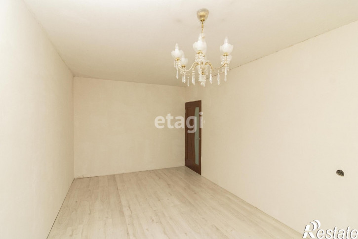 2-комн квартира Монтажников, 15а
