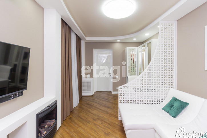 2-комн квартира Республики, 8