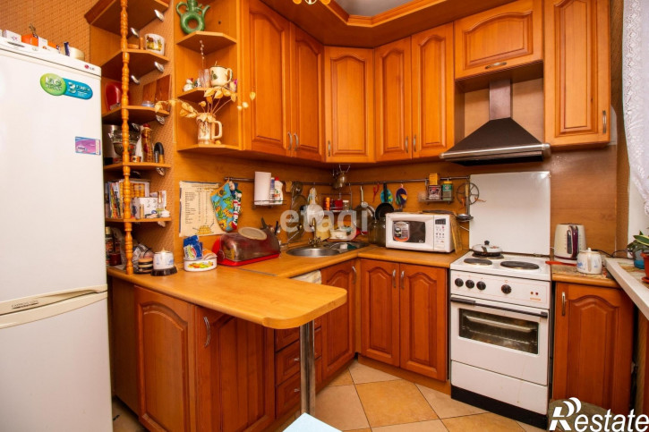 2-комн квартира Александра Матросова, 27