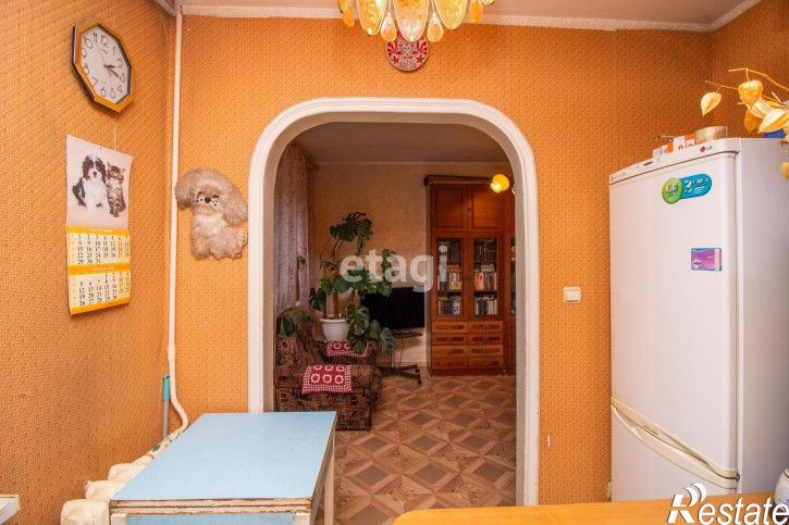 2-комн квартира Александра Матросова, 27