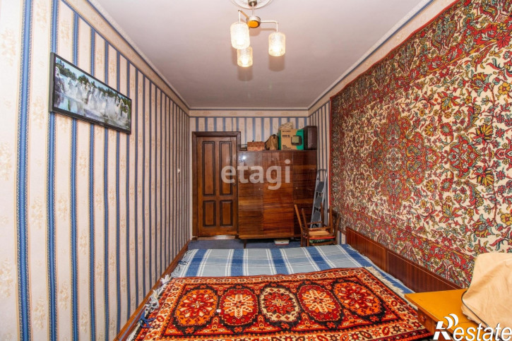 2-комн квартира Александра Матросова, 27