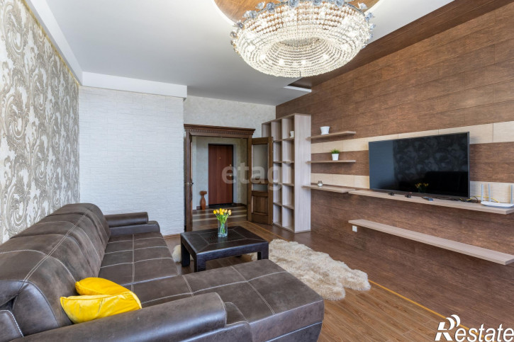 2-комн квартира Малыгина, 90