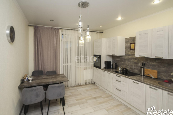 4-комн квартира Тимофея Чаркова, 79