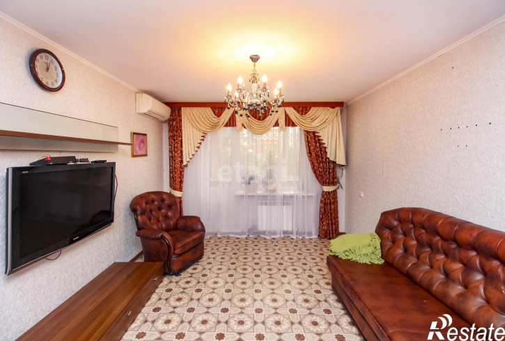 4-комн квартира Домостроителей, 26