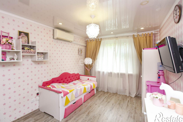4-комн квартира Домостроителей, 26