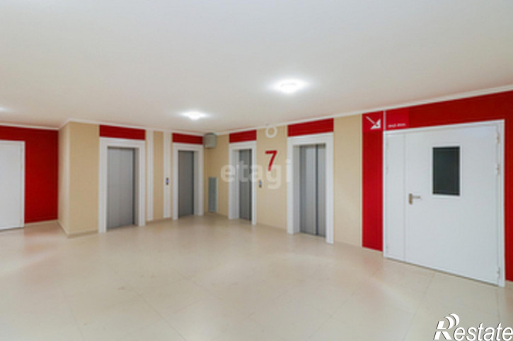 3-комн квартира Республики, 204/13